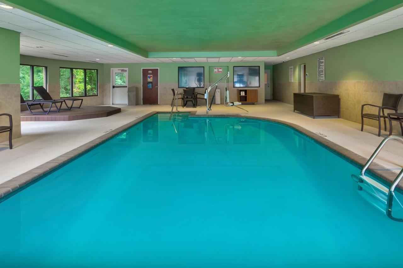 Holiday Inn Express & Suites Chesapeake By Ihg Extérieur photo