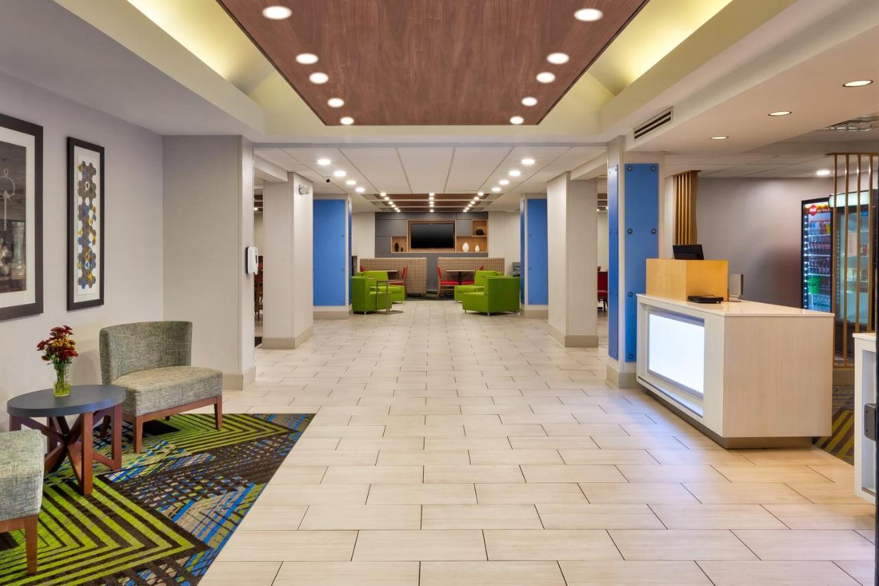 Holiday Inn Express & Suites Chesapeake By Ihg Extérieur photo